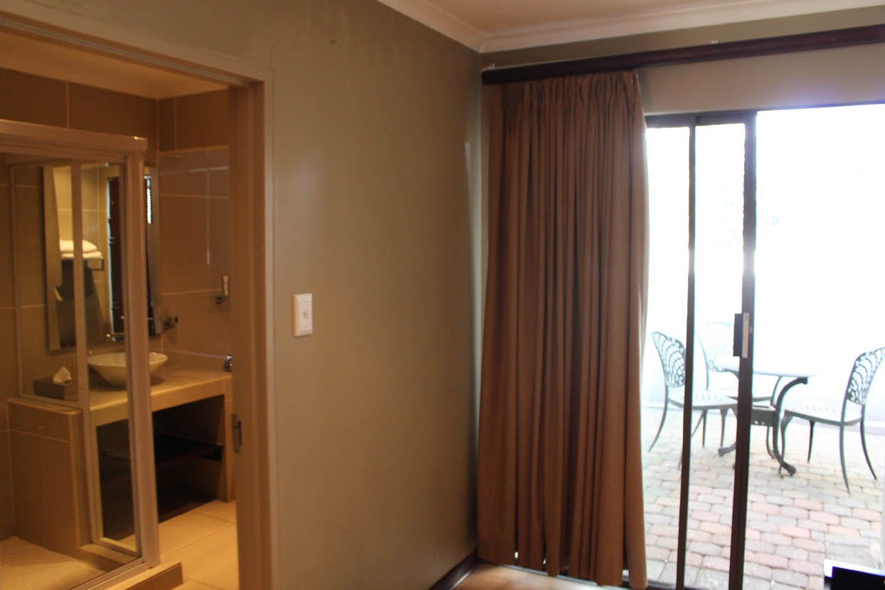 _O5Q0417_penthouse-room